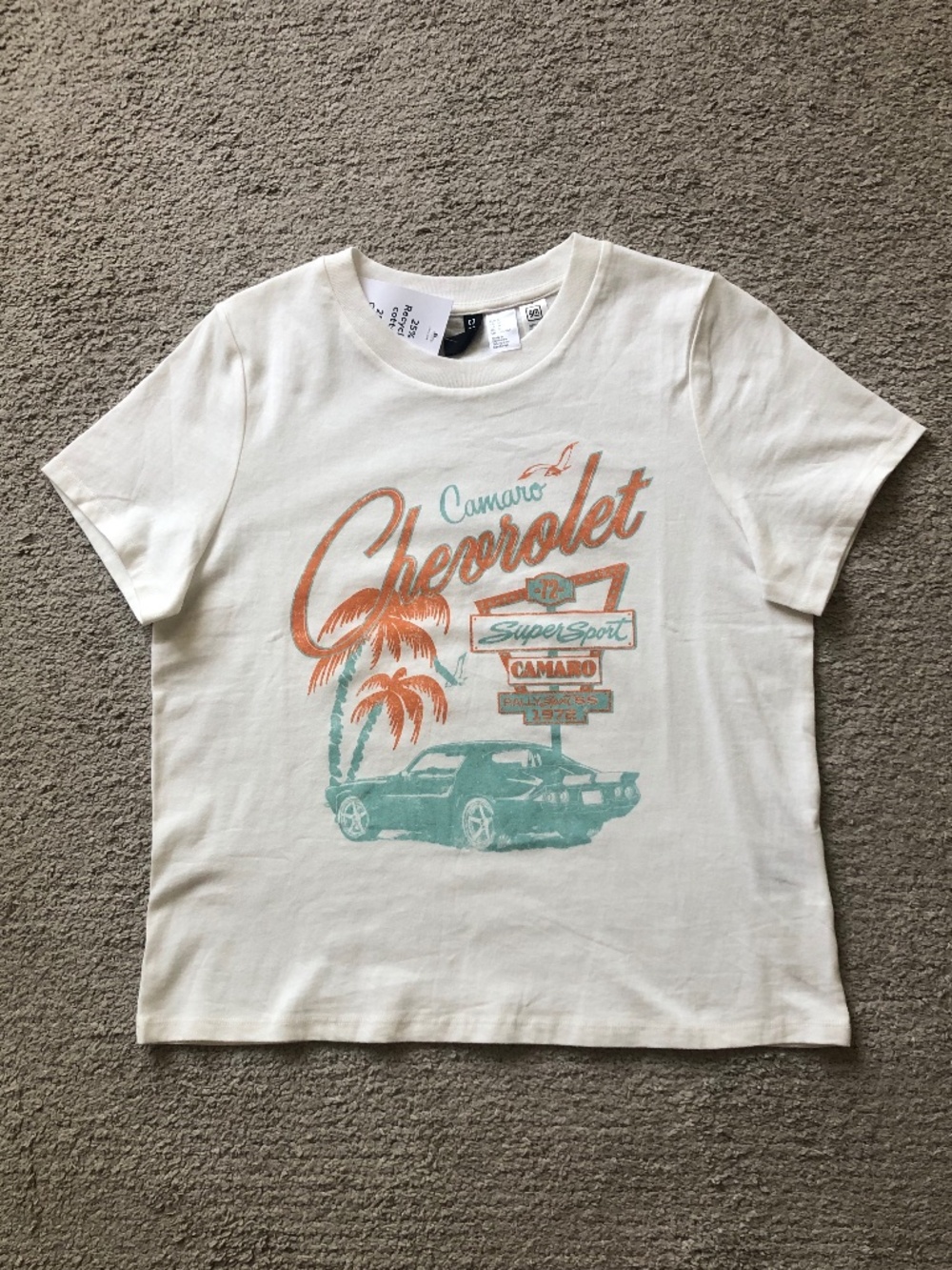 H&M / Divided Graphics T-shirt. NWT.